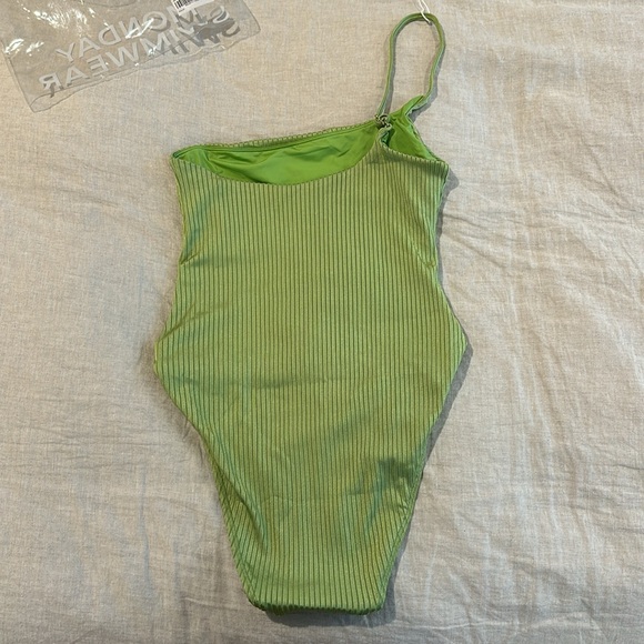 Monday swimsuit - Picture 7 of 8